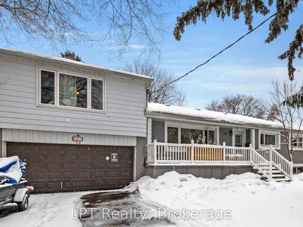 127 Kitchener Rd, Toronto, ON M1E 2Y2