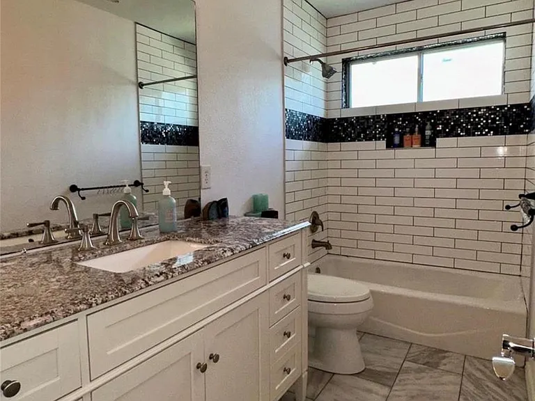 11614 Canyon Mills Dr — Photo 10