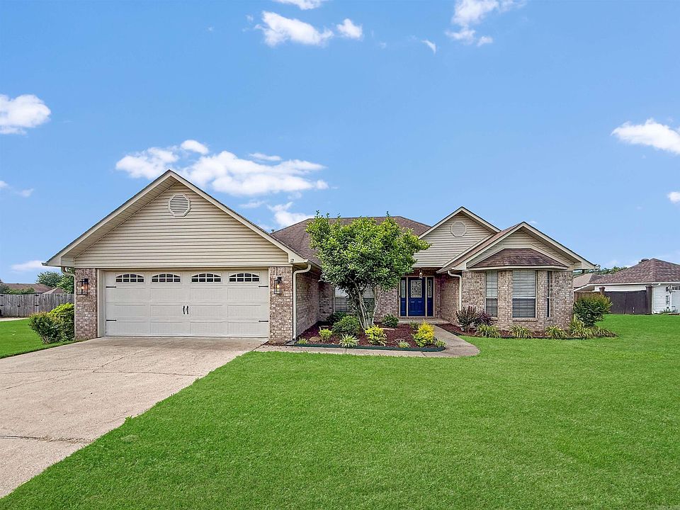 1st image of 12 Weaver Cir