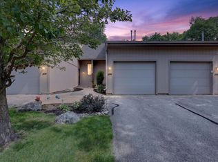 2699 Limestone Ln NE, Grand Rapids, MI 49525