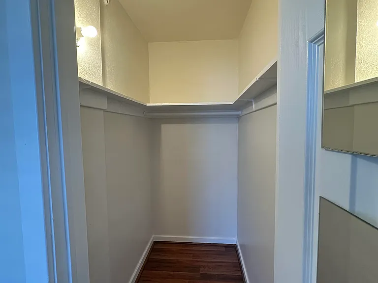 2919 N Gracia St — Photo 9