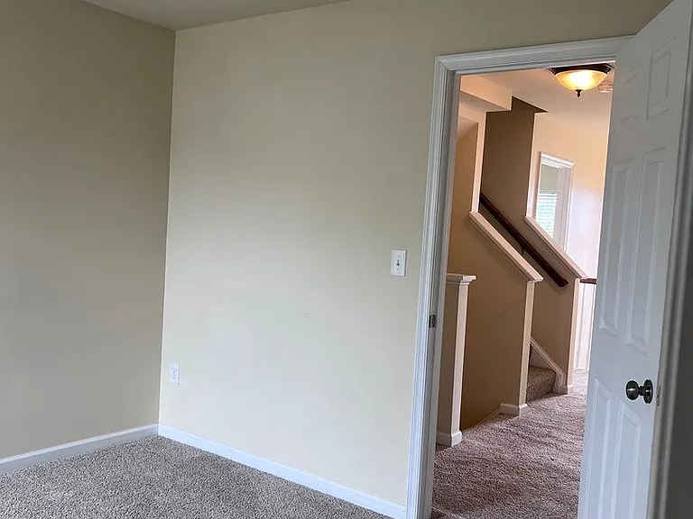 13 Hampshire Glen Pkwy — Photo 27