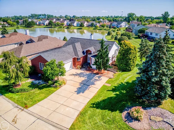 3612 New Boston Dr #77, Sterling Heights, MI 48314