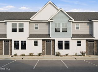 215 Sandy Cove Lane, Sneads Ferry, NC 28460