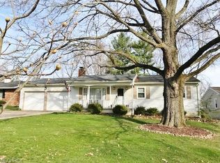 421 Roshon Dr, Medina, OH 44256