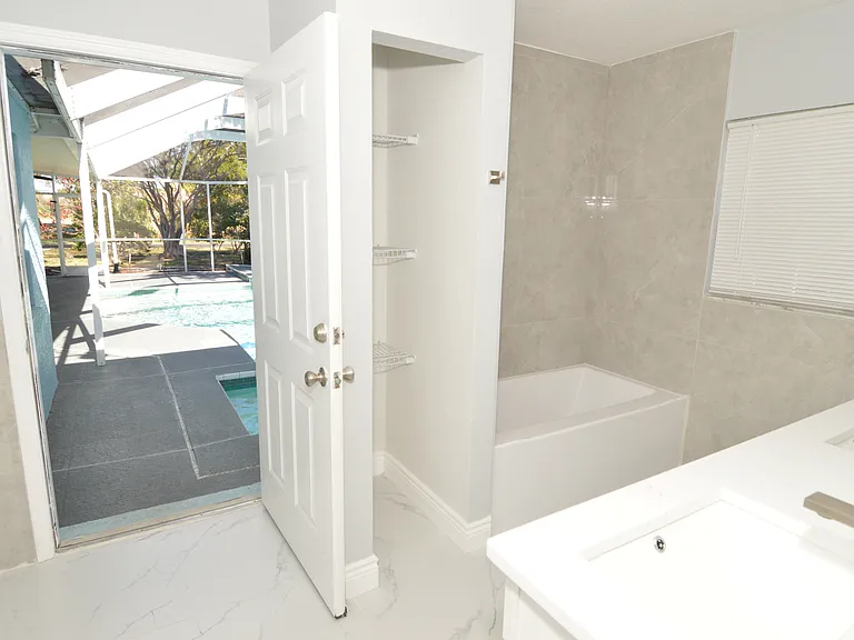3947 Venetian Way — Photo 13