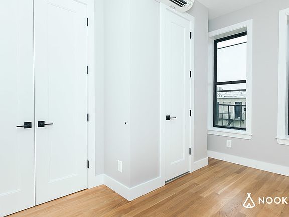 4th image of 307 Troutman St #4B