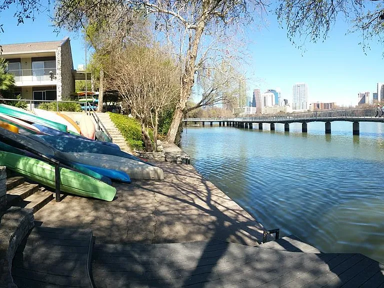500 E Riverside Dr #145 — Photo 10