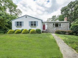 29 Highland St, Stoughton, MA 02072