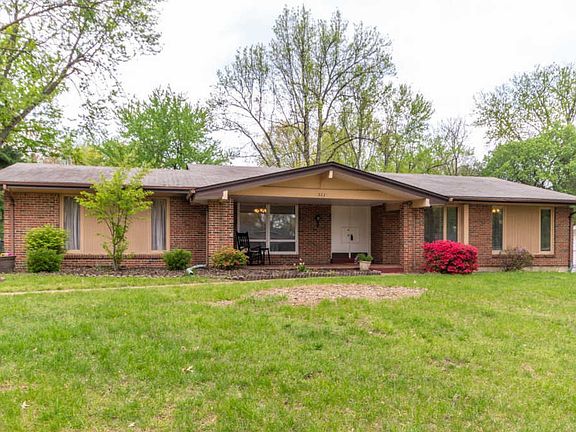 2nd image of 311 Northmoor Dr