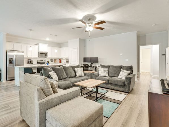 3029 Stanhope Dr