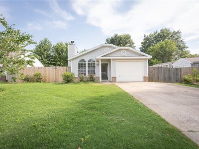 533 E Redbud Ln, Fayetteville, AR, 72703