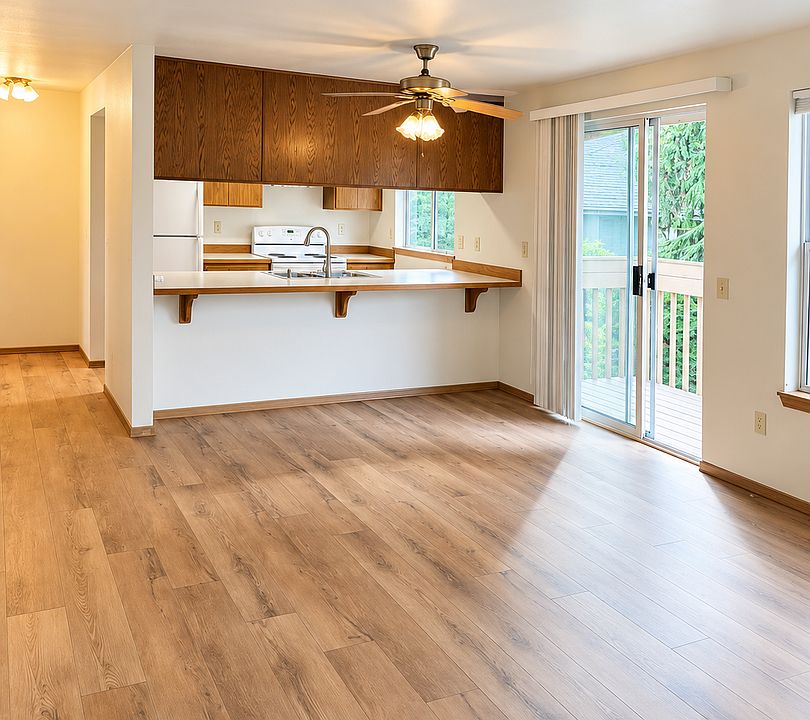 1st image of 3410 Rockefeller Ave