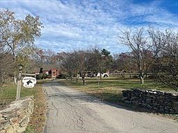 2nd image of 1789 Broadway