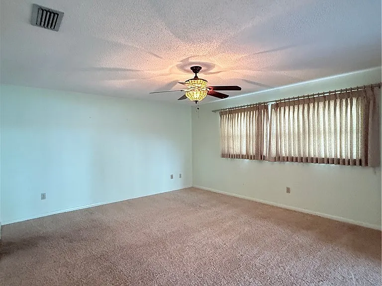 1420 US Highway 27 N — Photo 10