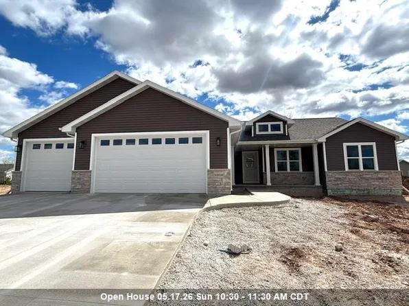 N9036 Cedar Ct, Menasha, WI 54952
