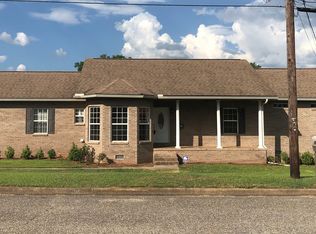 102 Gilbert St, Enterprise, AL 36330