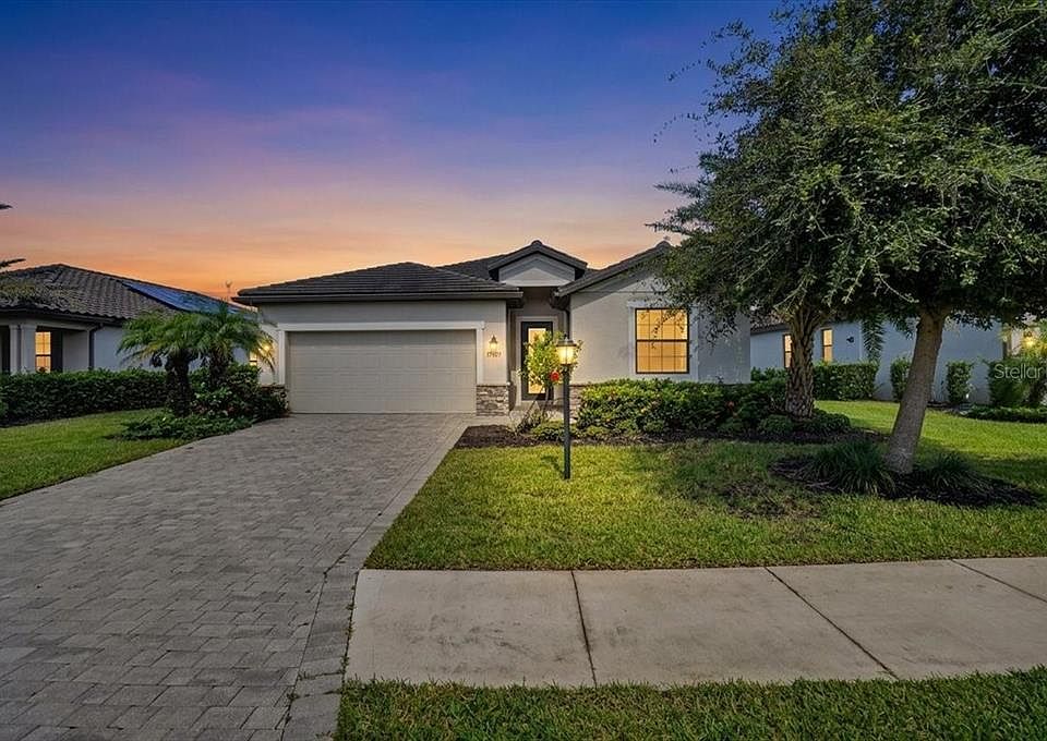 1st image of 17307 Blue Ridge Pl