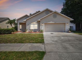 1404 Ventana Dr, Ruskin, FL 33573