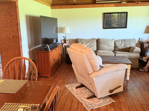 257 Bucket Rd, West Liberty, KY 41472