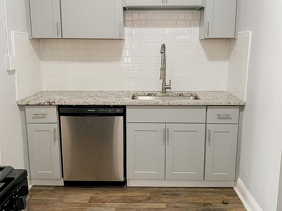 4th image of 12958 Clifton Blvd #1