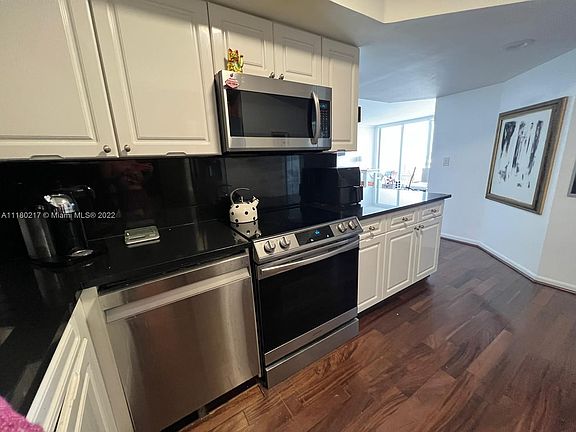 2nd image of 1900 Purdy Ave APT 809