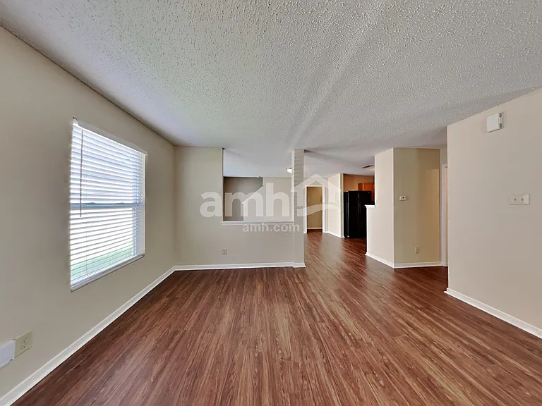 2317 Bridlewood Dr — Photo 7