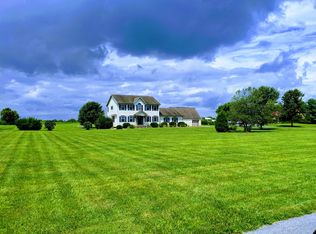 699 Tice Rd, Falling Waters, WV 25419