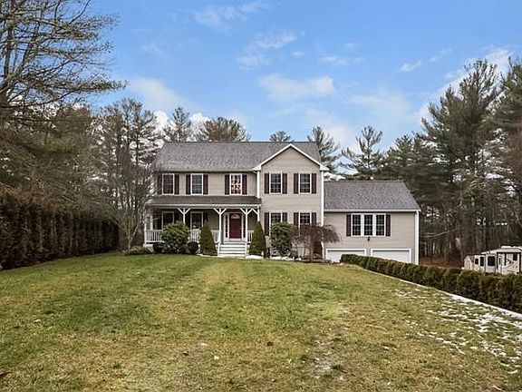 2nd image of 3 Marilyn Brooke Ln