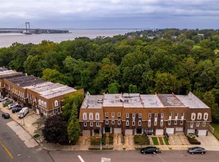 214-05 Waters Edge Dr, Flushing, NY 11359