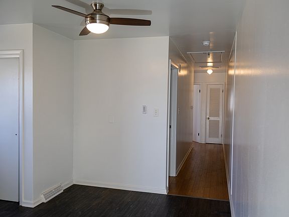 5th image of 10407 Cornell St