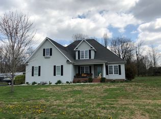 2700 Thoroughbred Cir, West Paducah, KY 42086