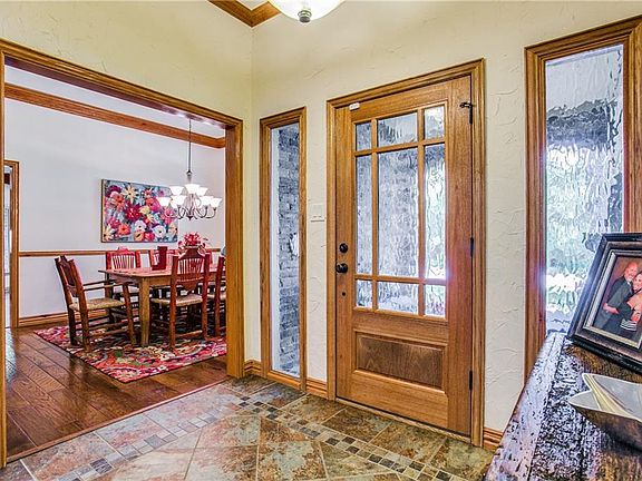 3rd image of 6601 Emerald Dr