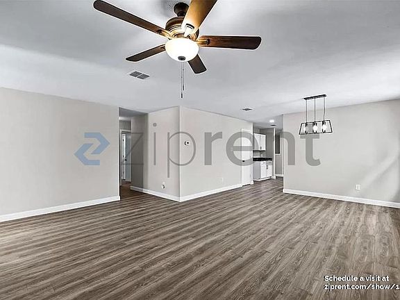 5th image of 320 Buffalo Bill Dr