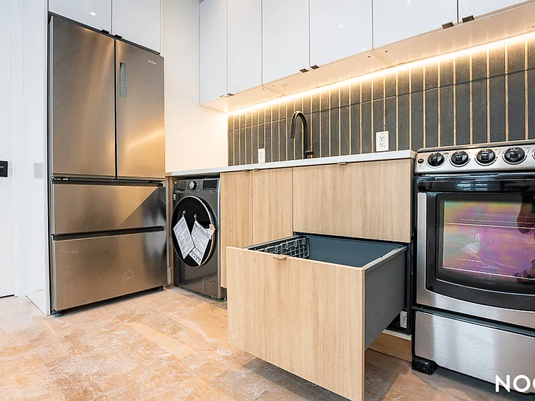 987 Bedford Ave #4B — Photo 6