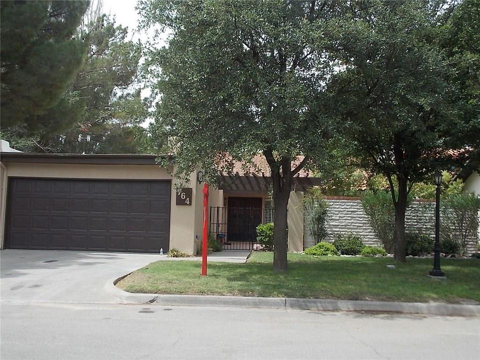 1st image of 764 Lakeshore Dr