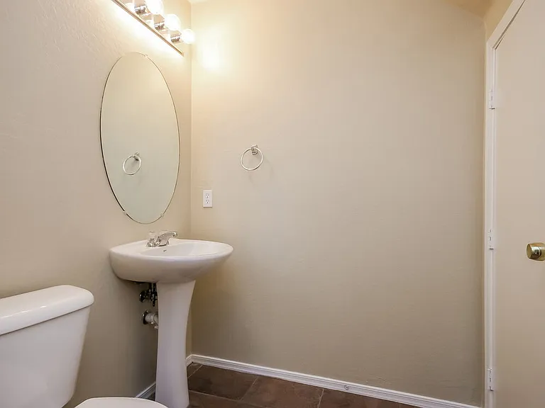 17606 W Bridger St — Photo 11