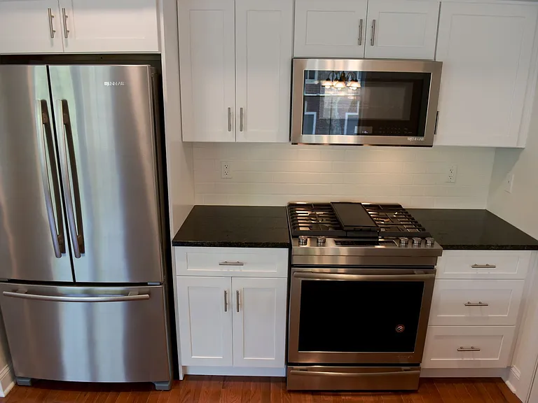 203-205 Nassau St — Photo 7