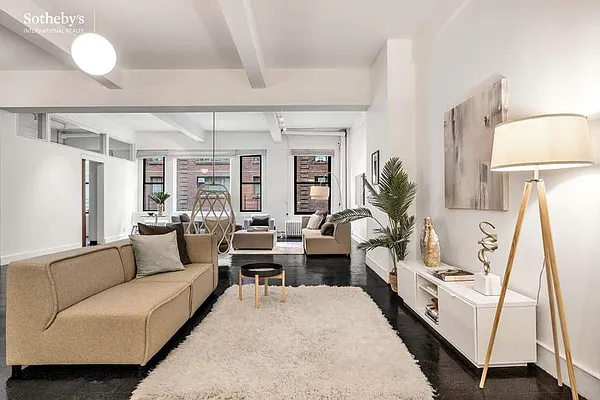 Sold by Sotheby's International Realty | media 15