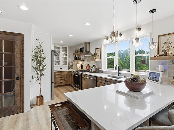 2nd image of 5106 Hardt Rd