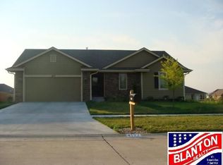 4646 S Dwight Dr, Manhattan, KS 66502