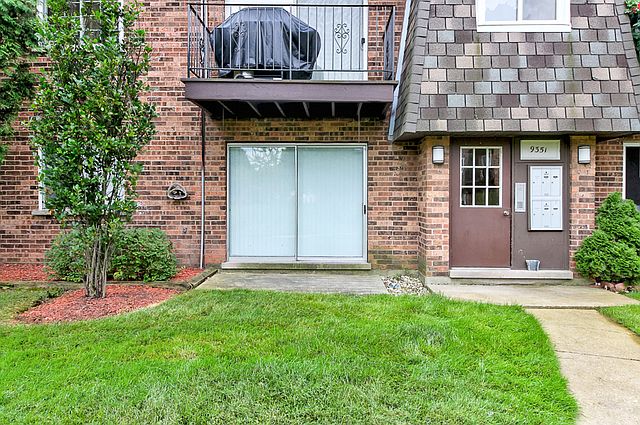 1st image of 9351 Bay Colony Dr APT 1E