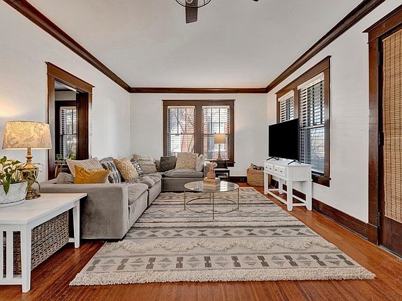 4th image of 1749 Jackson Ave