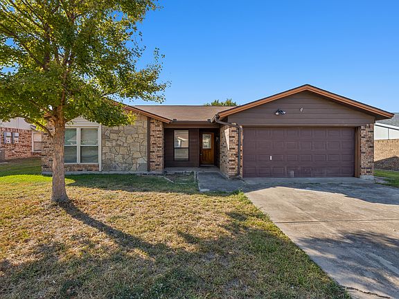 4th image of 6404 N Park Dr