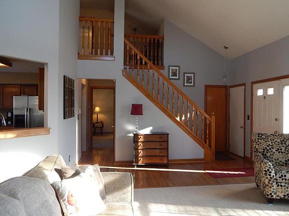 2nd image of 3230 Prairie Gardens Dr
