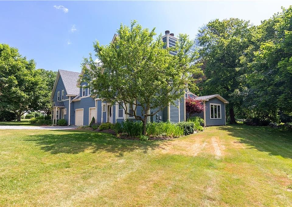 4 GULL TER Westerly RI Zillow