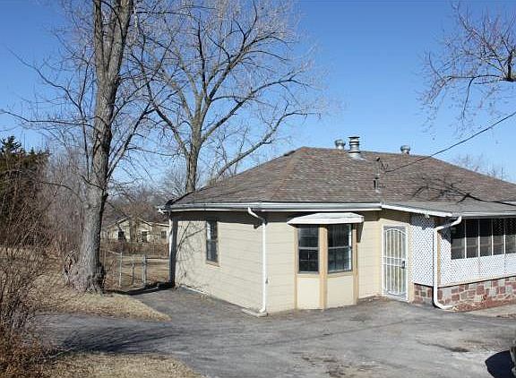 3rd image of 1200 N 49th St