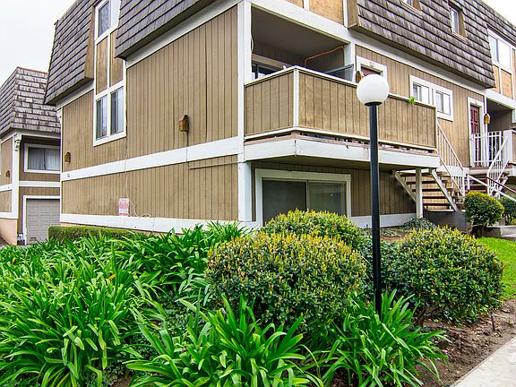 3rd image of 1953 Glenoaks Blvd Unit 135