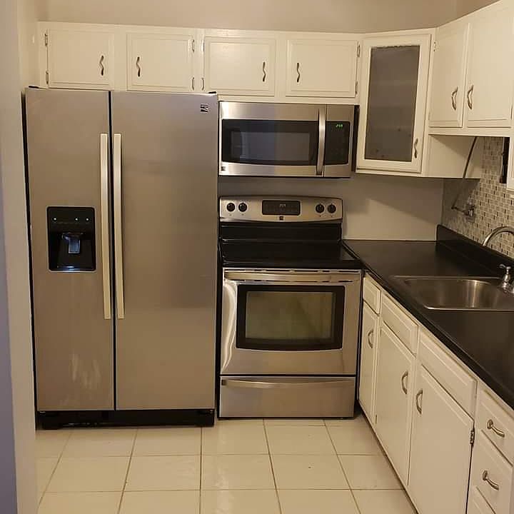 1st image of 4300 W Ford City Dr APT 201