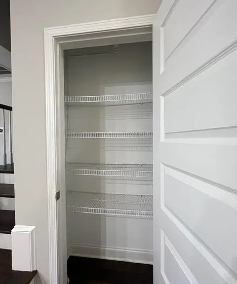 2595 Wellesley Square Dr — Photo 11
